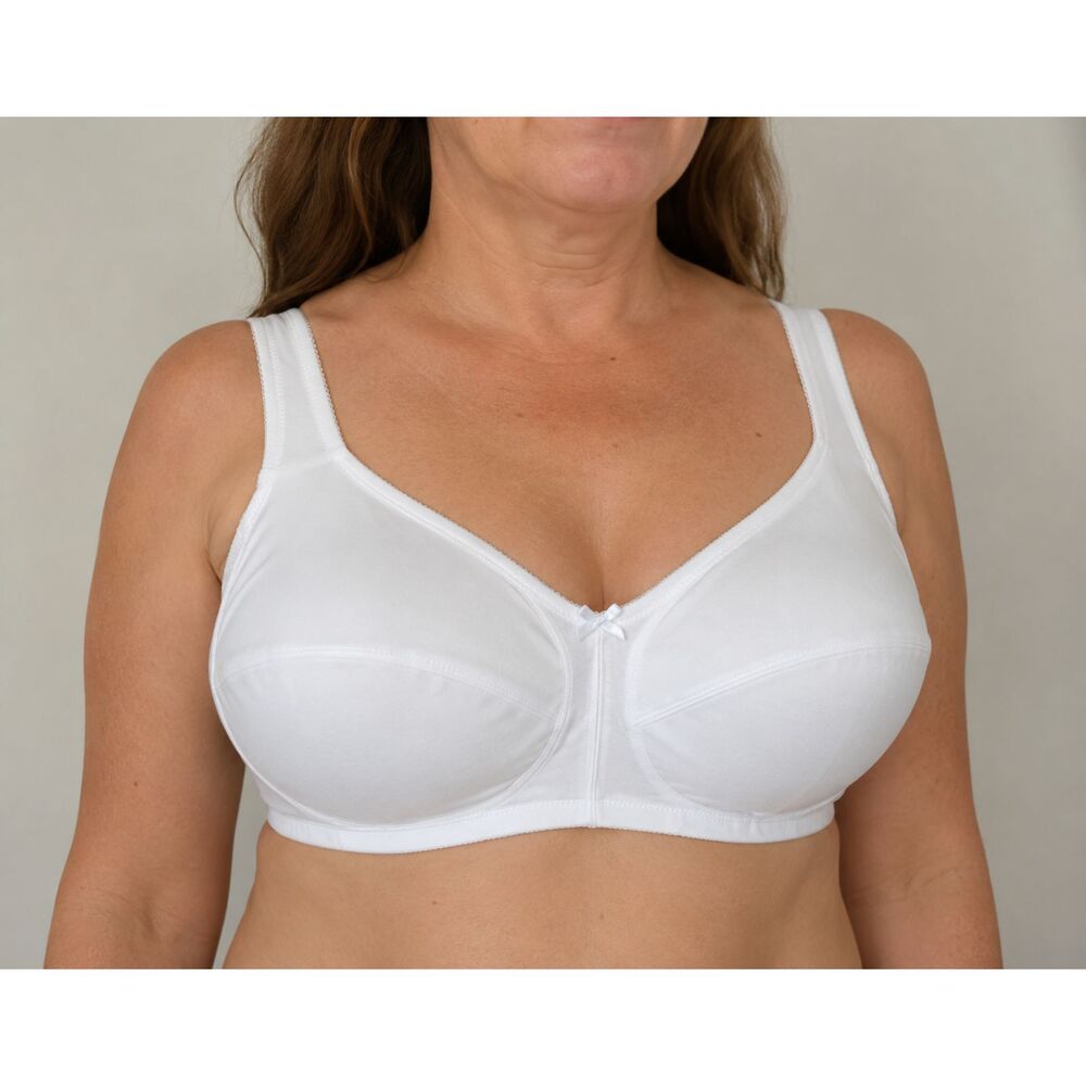 Comfort Choice 46G White Front Close Wireless Bra Soft Cup Full Coverage